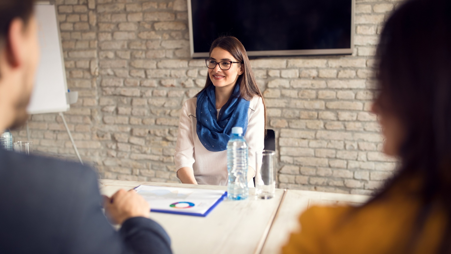 Ilustración: Persona durante una entrevista